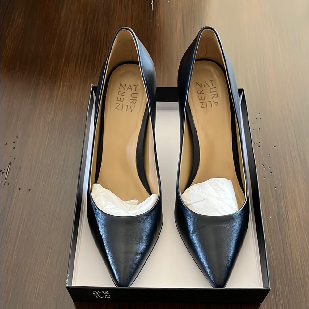 Naturalizer Anna Inky Navy Classic Pointed-Toe Pumps Size 10M